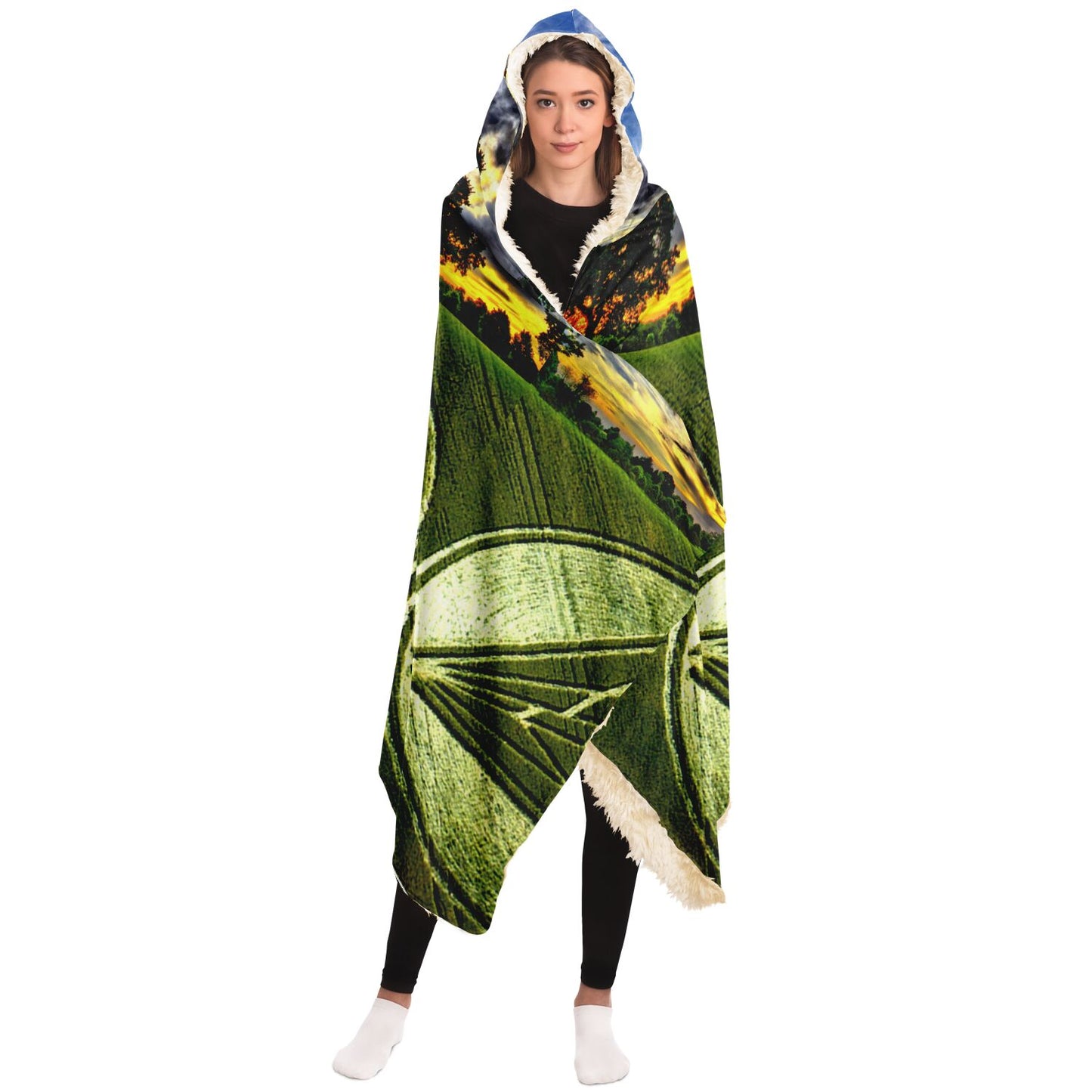 Crop Pyramid Hooded Blanket - AOP