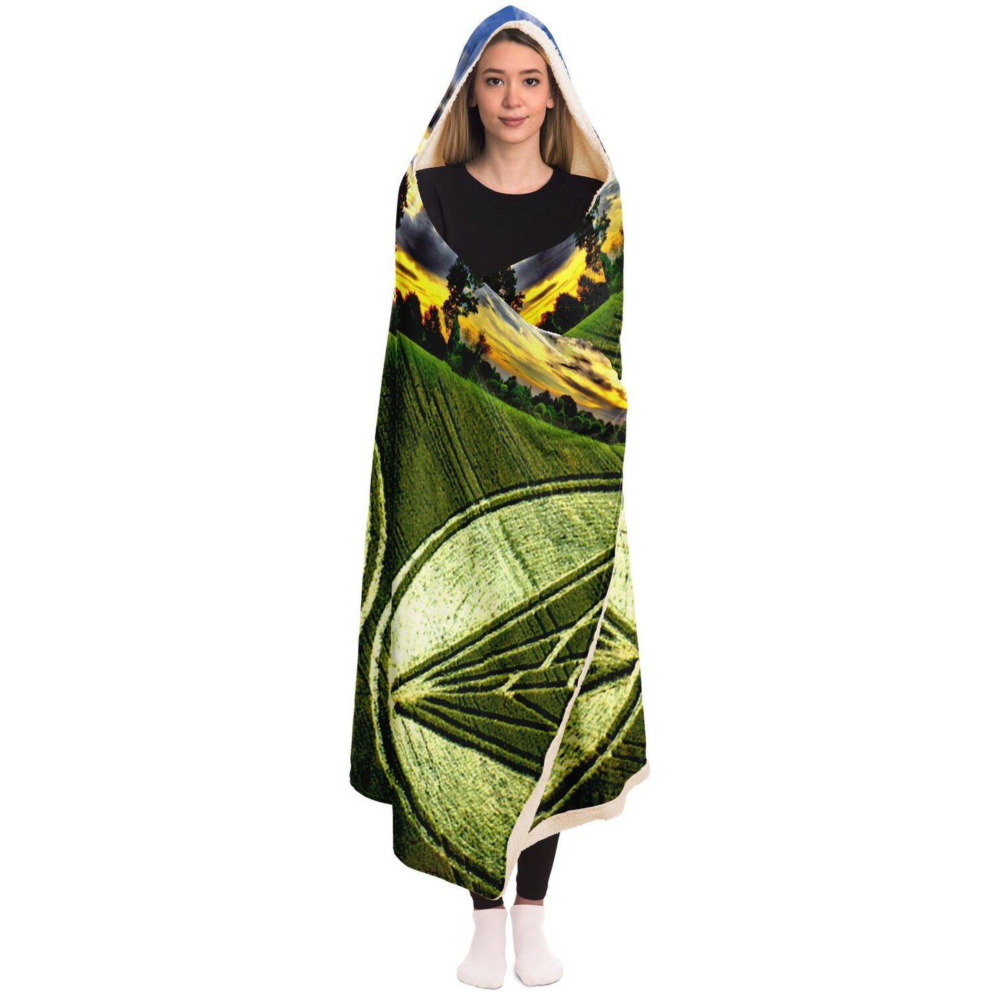 Crop Pyramid Hooded Blanket - AOP